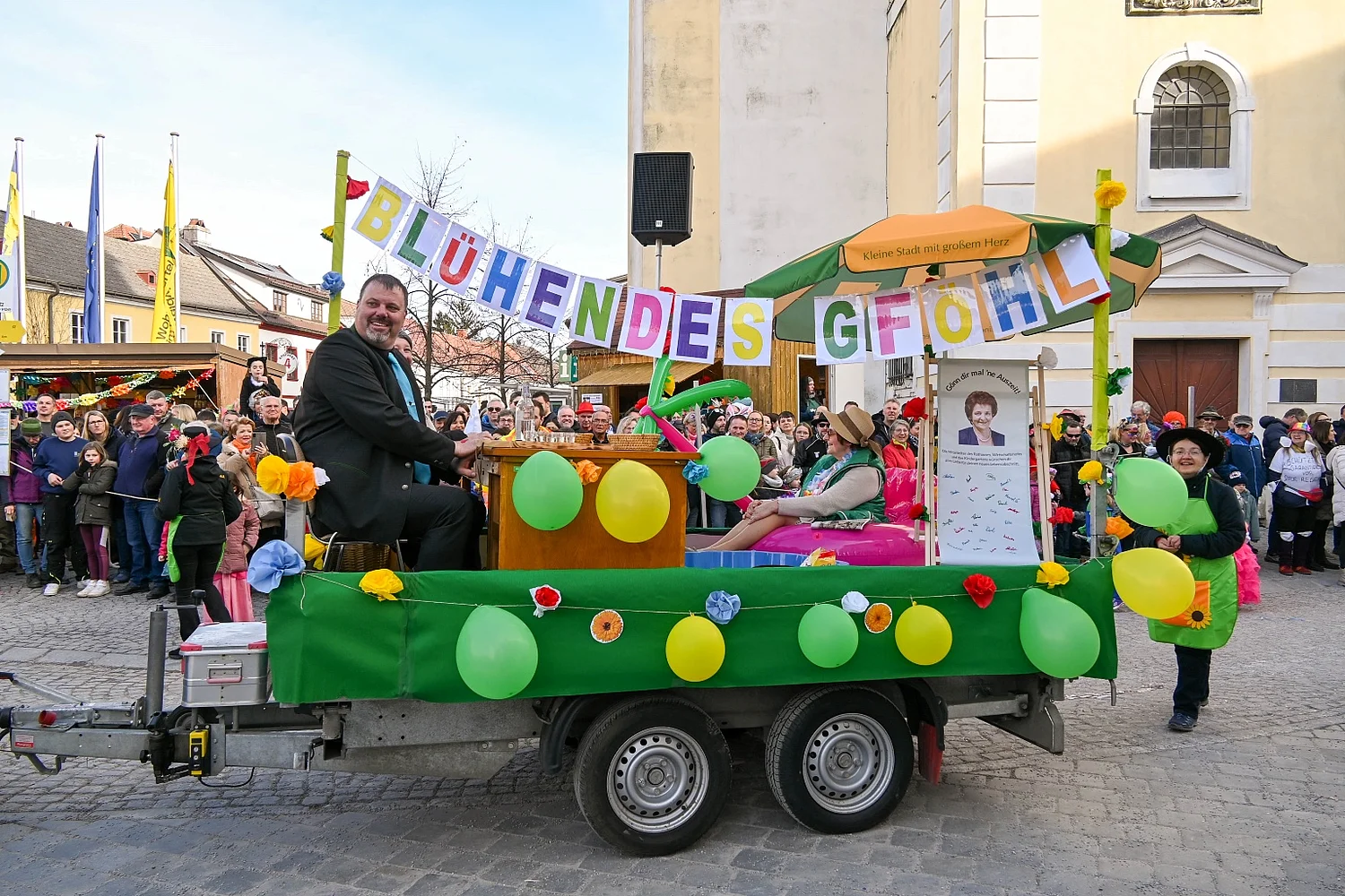 Faschingsumzug 2025 mit dem Wagen der Stadtgemeinde Gföhl