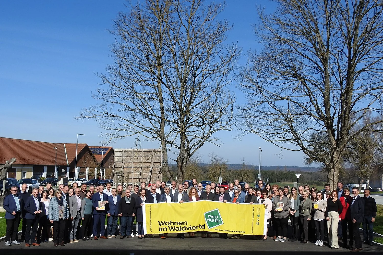 Gemeinde-Vertreter von "Wohnen im Waldviertel" am Edelhof