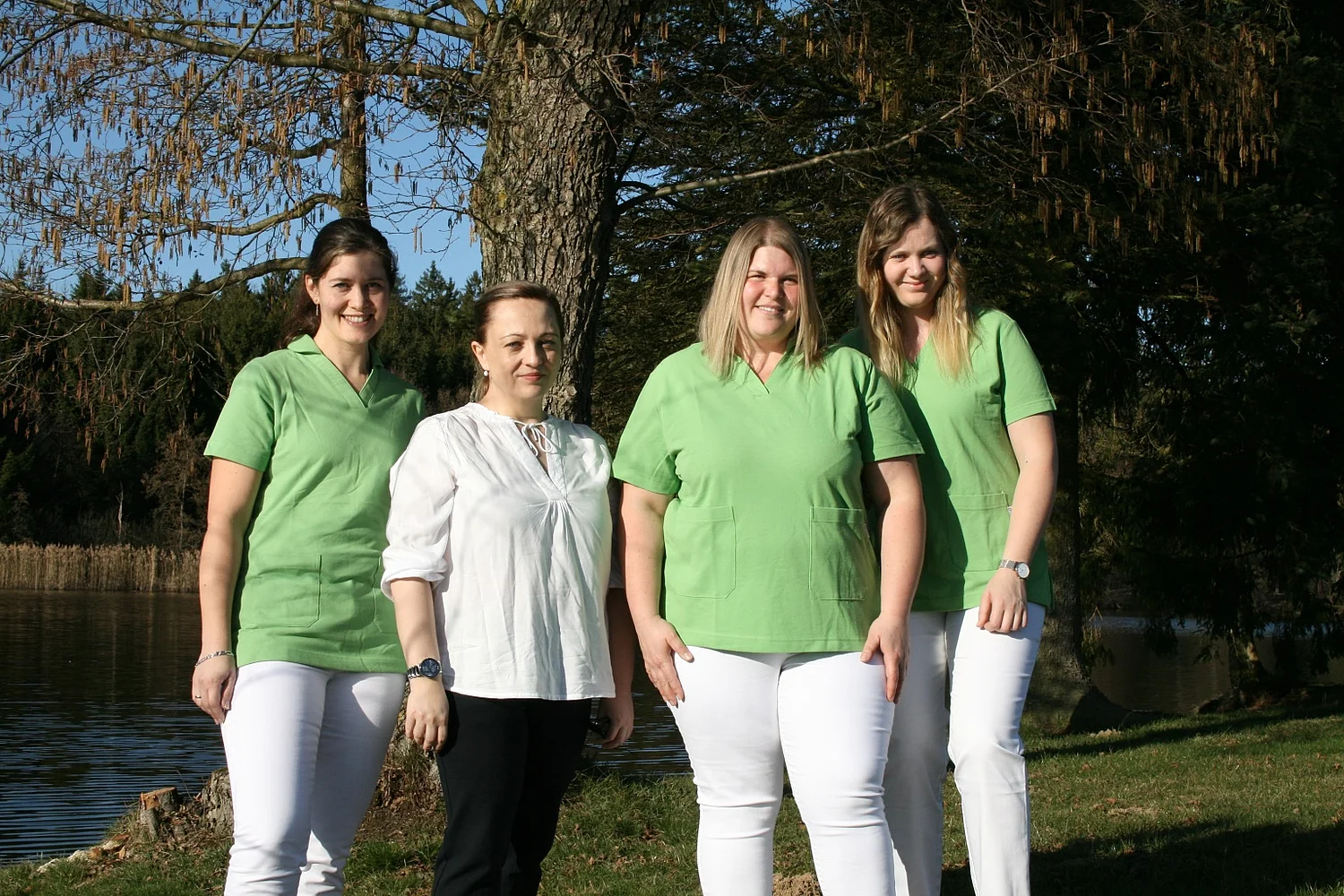 Dr. Manuela Grubök und ihr Ärzte-Team in Reingers