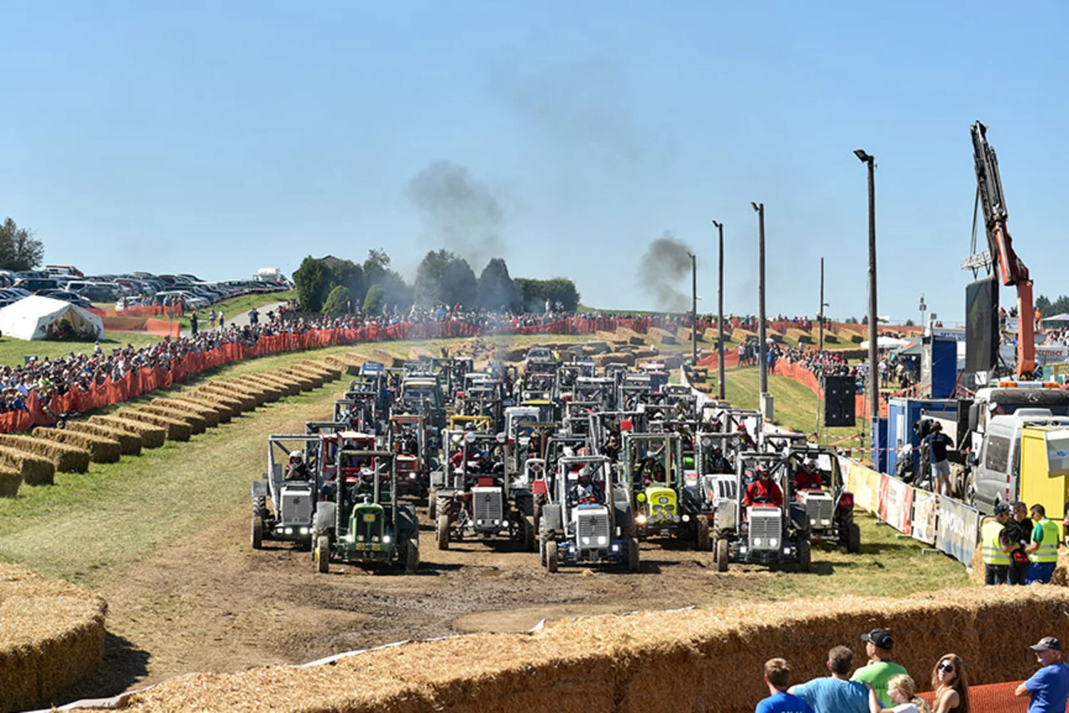 Internationale Oldtimertraktoren Langstrecken WM in Reingers