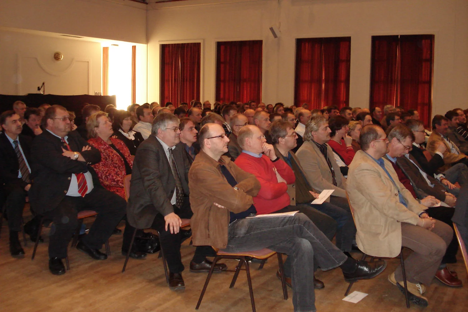 150 Vertreterinnen und Vertreter der teilnehmenden Gemeinden, Projektpartner sowie Sponsoren und Förderer waren beim Kick-off in Waidhofen mit dabei