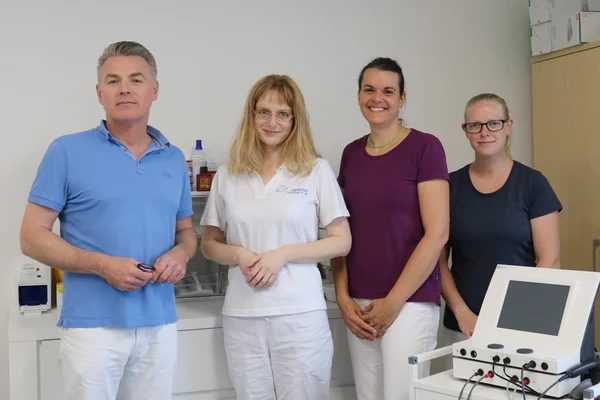 Dr. Schwarzenbrunner und ihr Team in Litschau