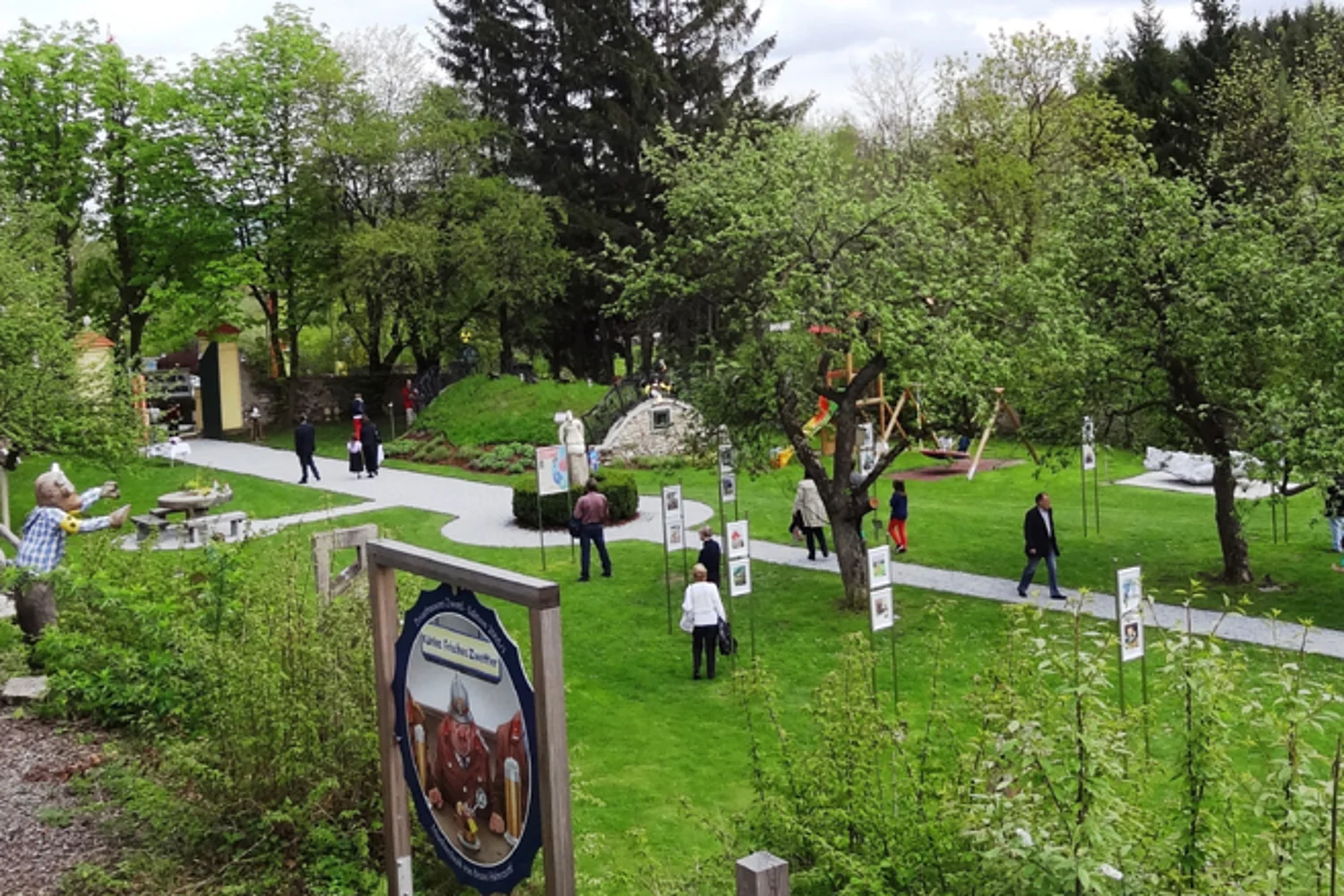 Karikaturgarten in Bunn am Wald