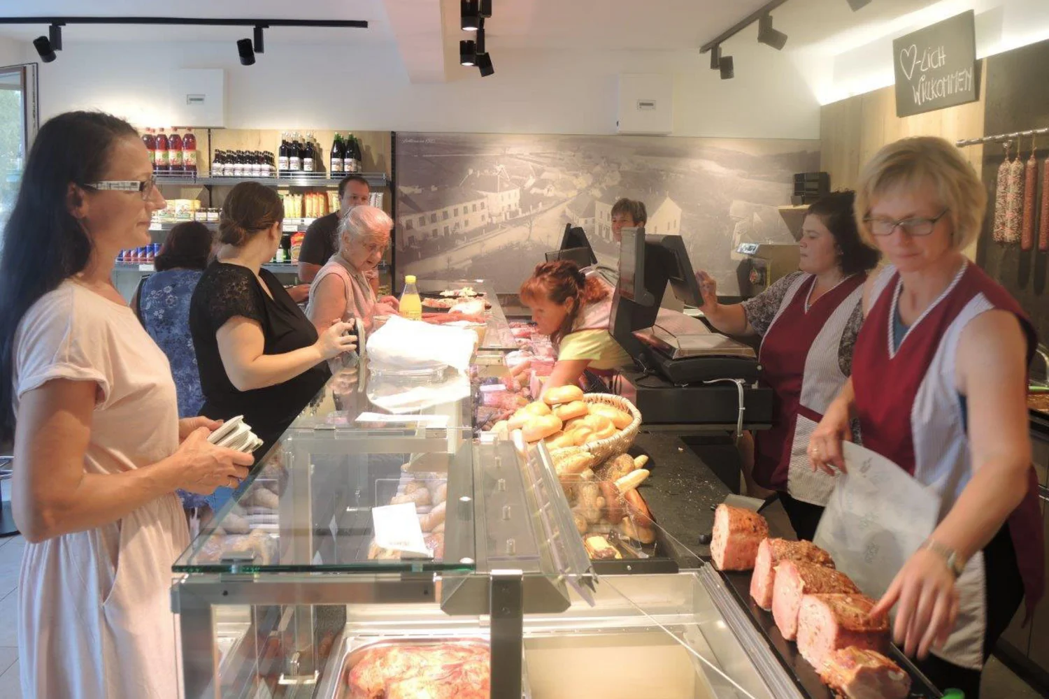 Eröffnungstag in der Fleischerei Böck in Lichtenau im Waldviertel