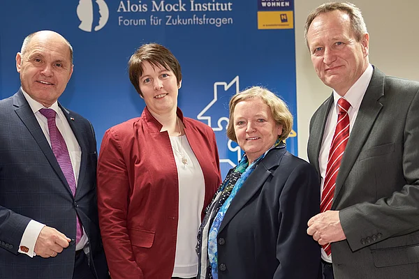 Wolfgang Sobotka, Doris Maurer, NR Angela Fichtinger, Regionalentwickler Josef Wallenberger