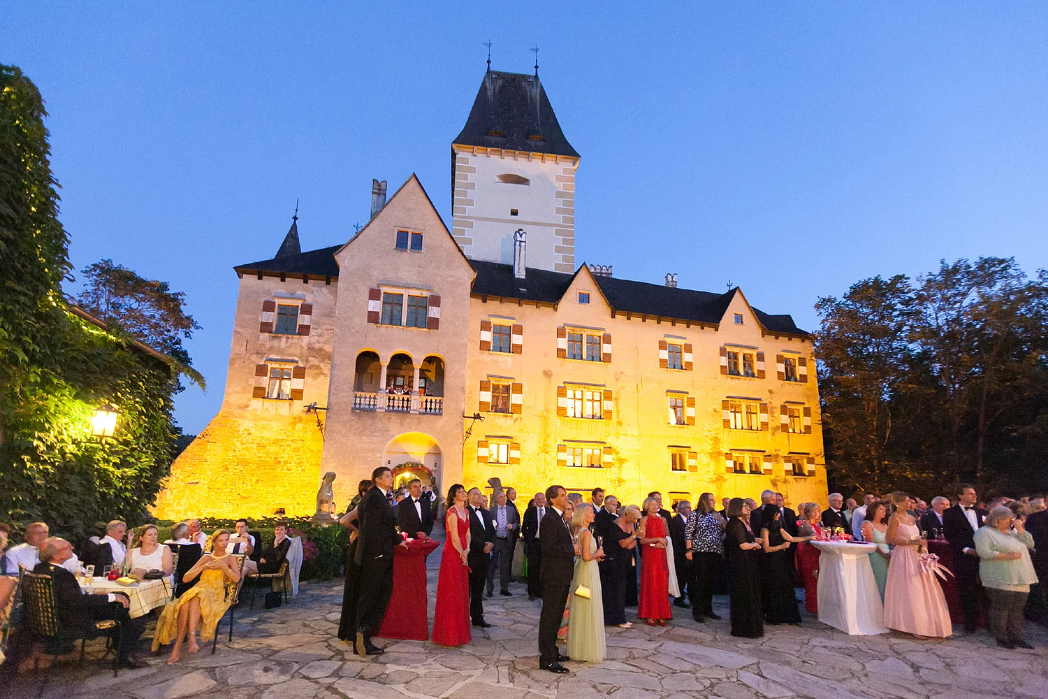 Sommerball 2018 der Waldviertel Wirtschaft im Innenhof des Schloss Ottenstein